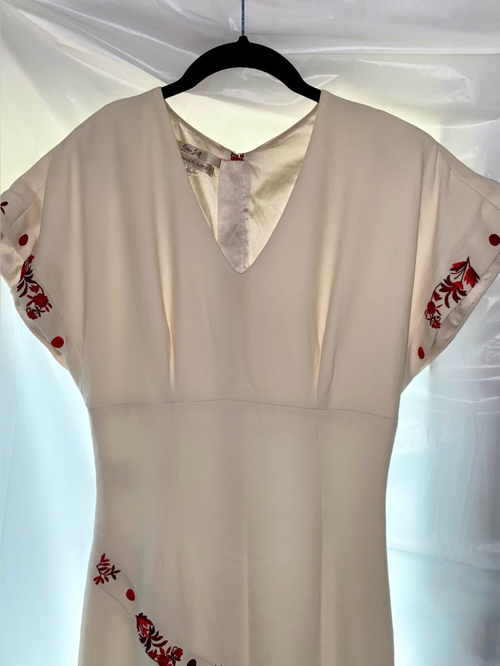 L'Wren Scott Serengeti Sunset Cream V-Neck Satin-Lined Dress